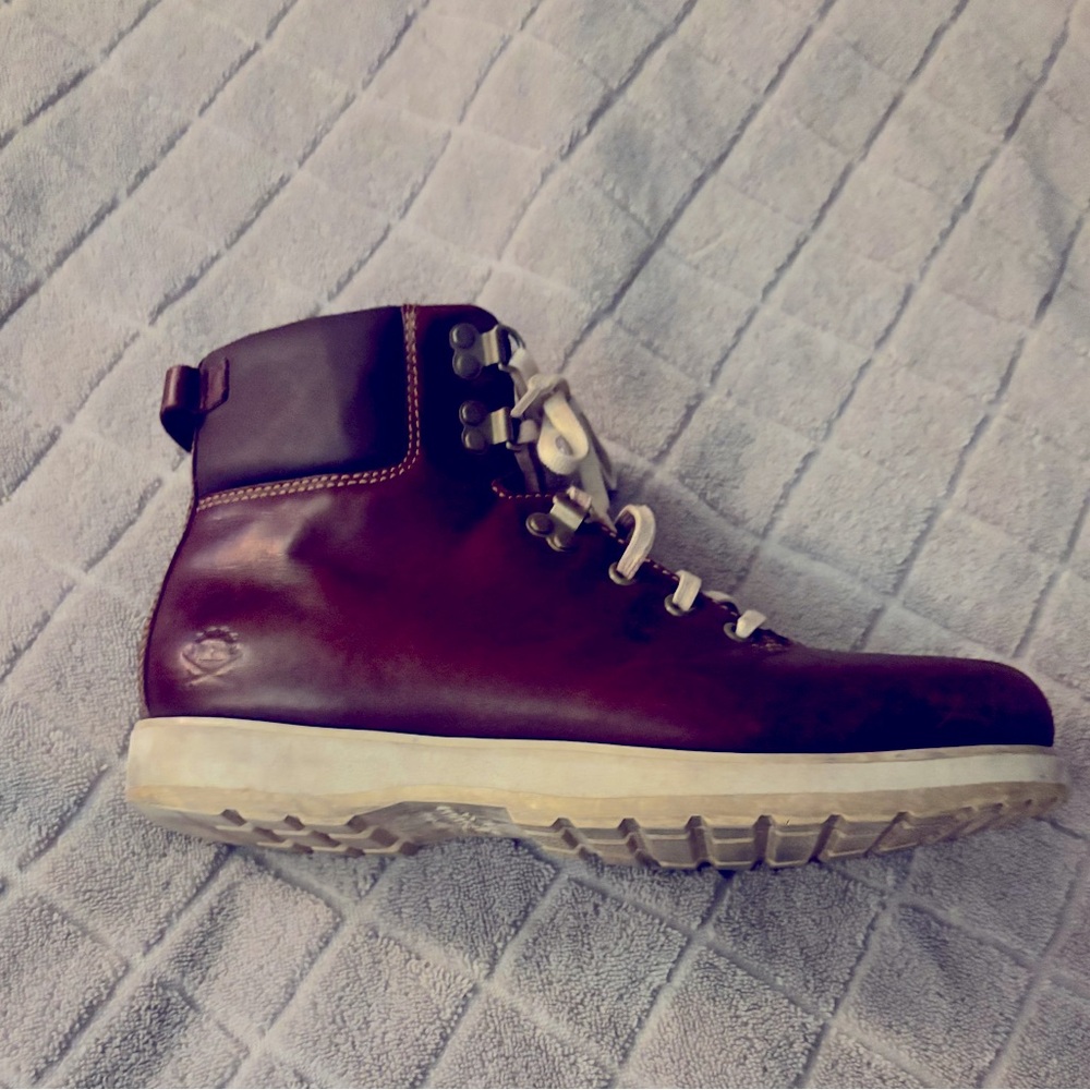 Adidas Ransom men’s brown leather lace up boots size 9